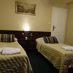 B&B 