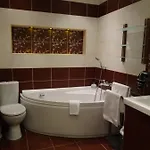 B&B 